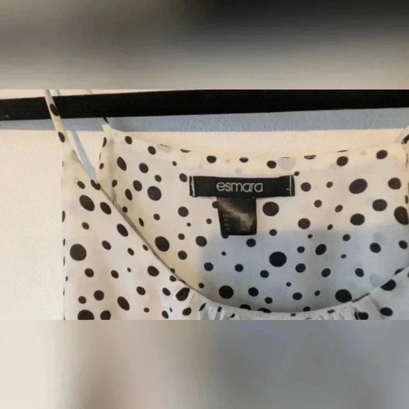 Black and white loose fit flare tank top, size L, EU 42 - Picture 5 of 7